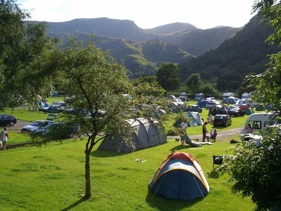 Camping park. Кемпинг Лейк Дистрикт. Дикий кемпинг Лейк Дистрикт. Кемпинг парк. Парк Кампа.