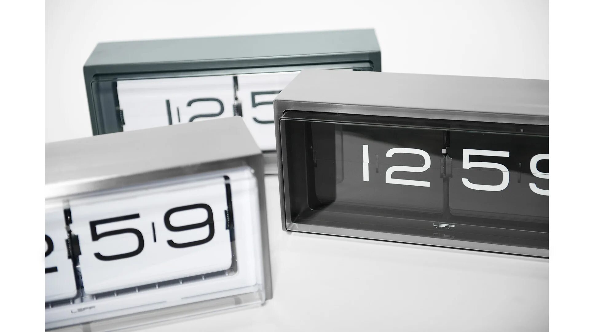 Часы перекидные настольные Flip Clock. Часы Leff перекидные. Часы Leff Amsterdam настенные. Перекидные часы Flip Clock Leff. Часы перекидные настольные