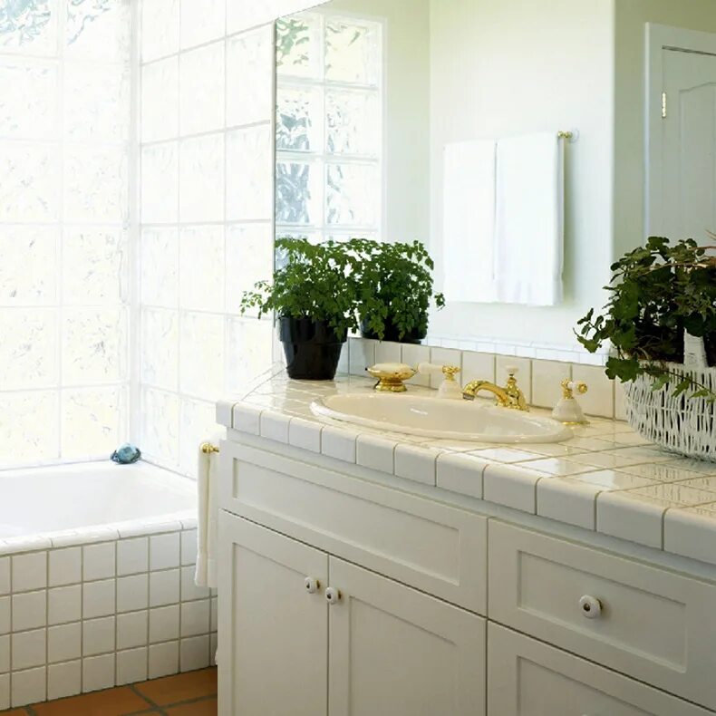 Купить ванны для кухни. Красивая ванная комната. Ванная комната с растениями. Ванная с окном. Уютная ванная комната.