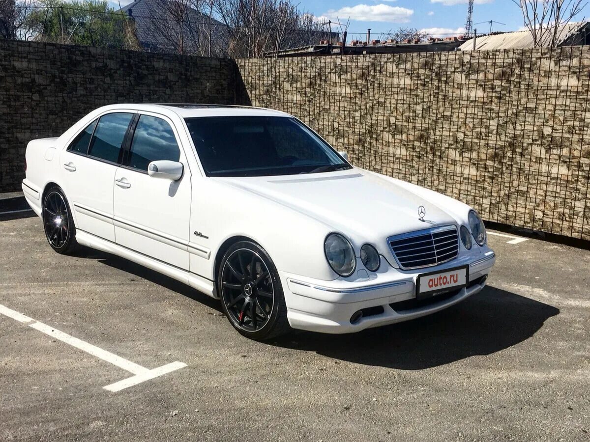 Мерседес е210 купить. Mercedes Benz w210 5.5 AMG. Мерседес Бенц w210 AMG. Mercedes e55 AMG w210. Mercedes Benz w210 белый.