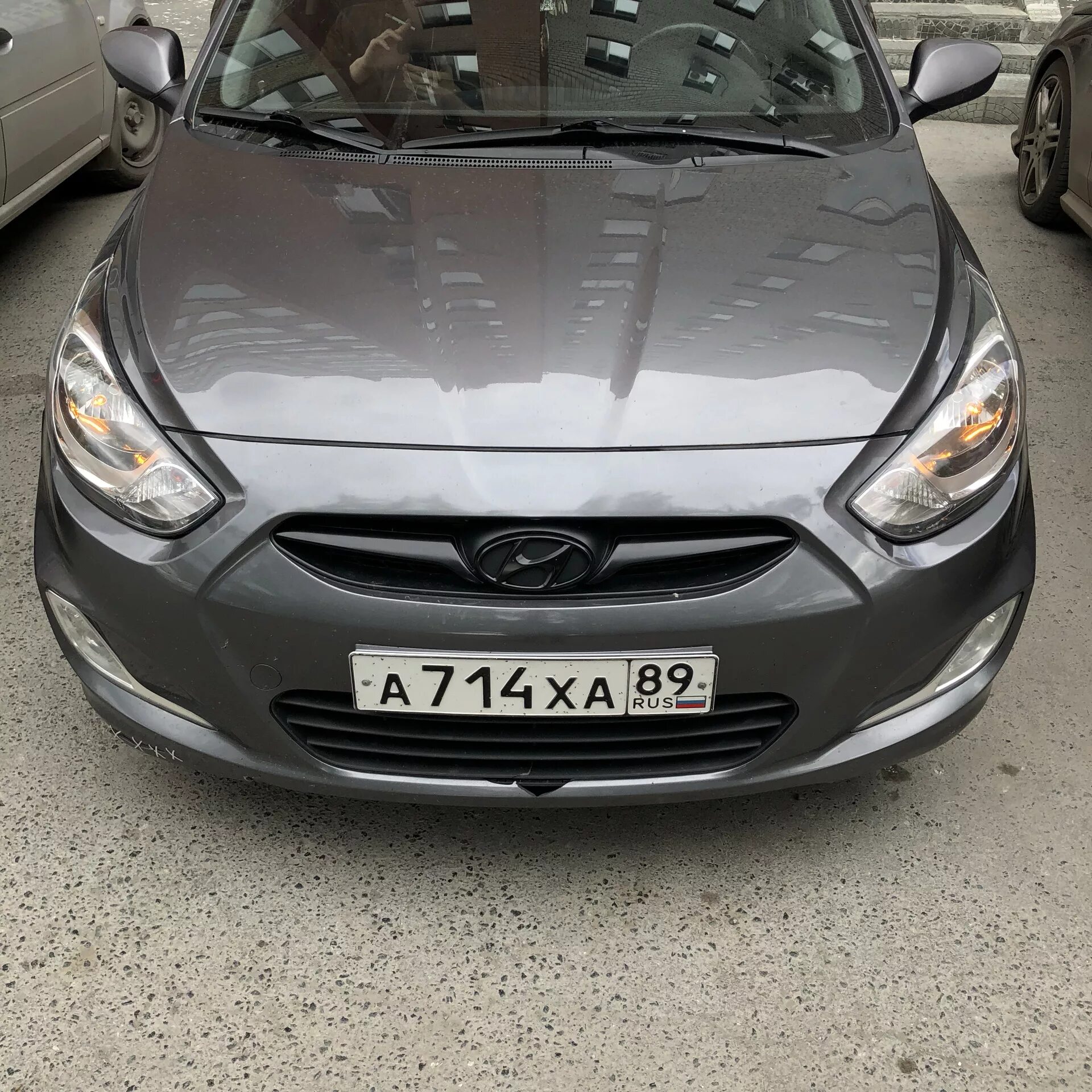 Как снять значок солярис Чёрный логотип Хёндэ Hyundai Solaris, 2,3 л, 2014 года стайлинг DRIVE2