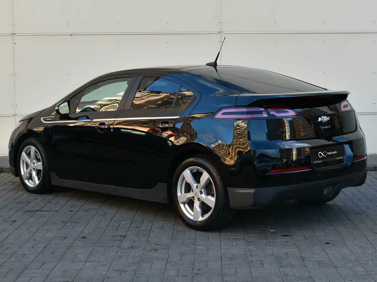 Chevrolet volt купить. Chevrolet Volt 2014. Chevrolet Volt 2. Chevrolet Volt 2008. Шевроле вольт 1.