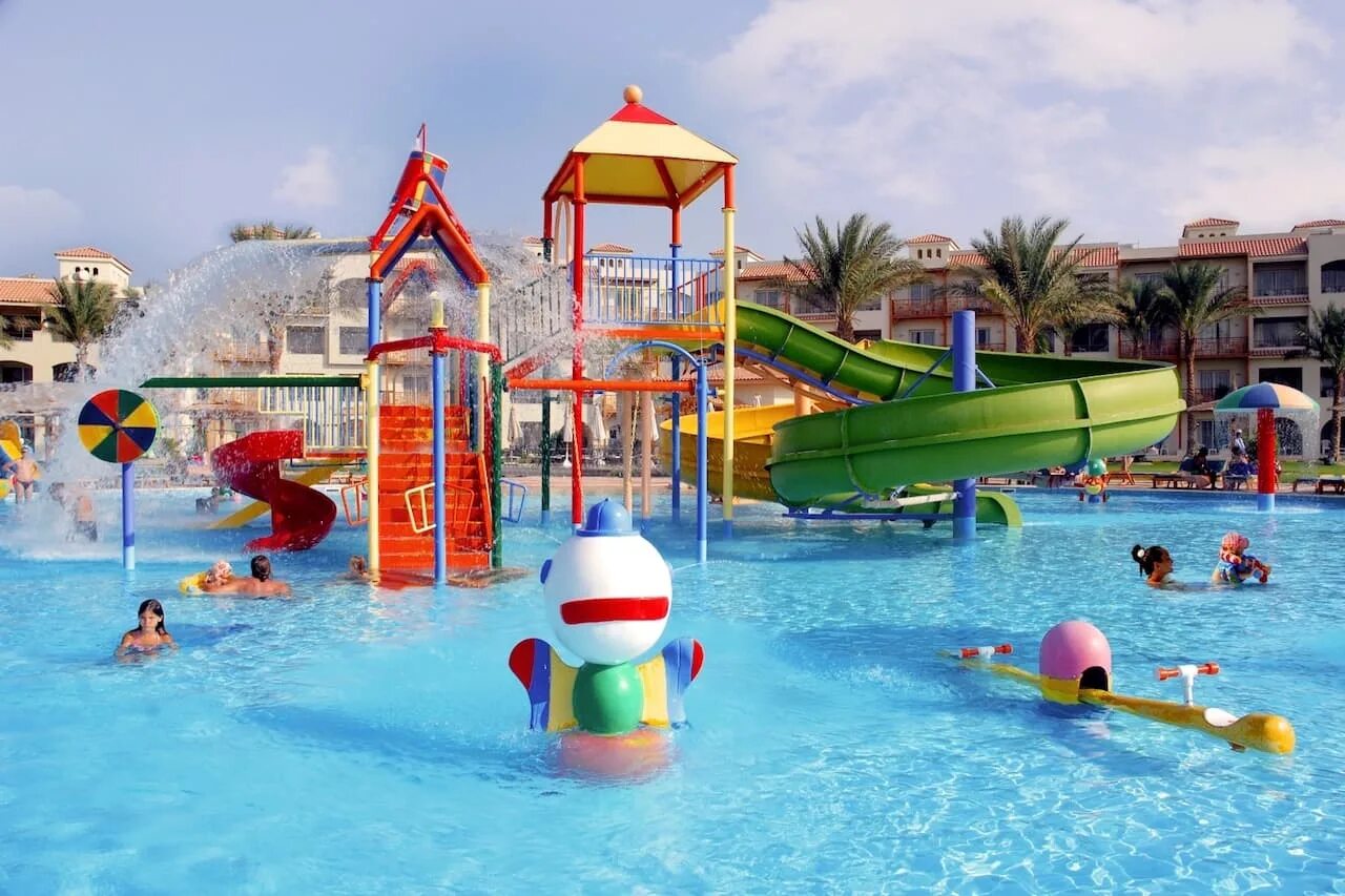 Отдых с детьми горки. Египет Albatros Dana Beach. Dana Beach Resort 5 Египет Хургада. Dana Beach Resort Hurghada 5 аквапарк. Albatros Dana Beach Resort 5 аквапарк.