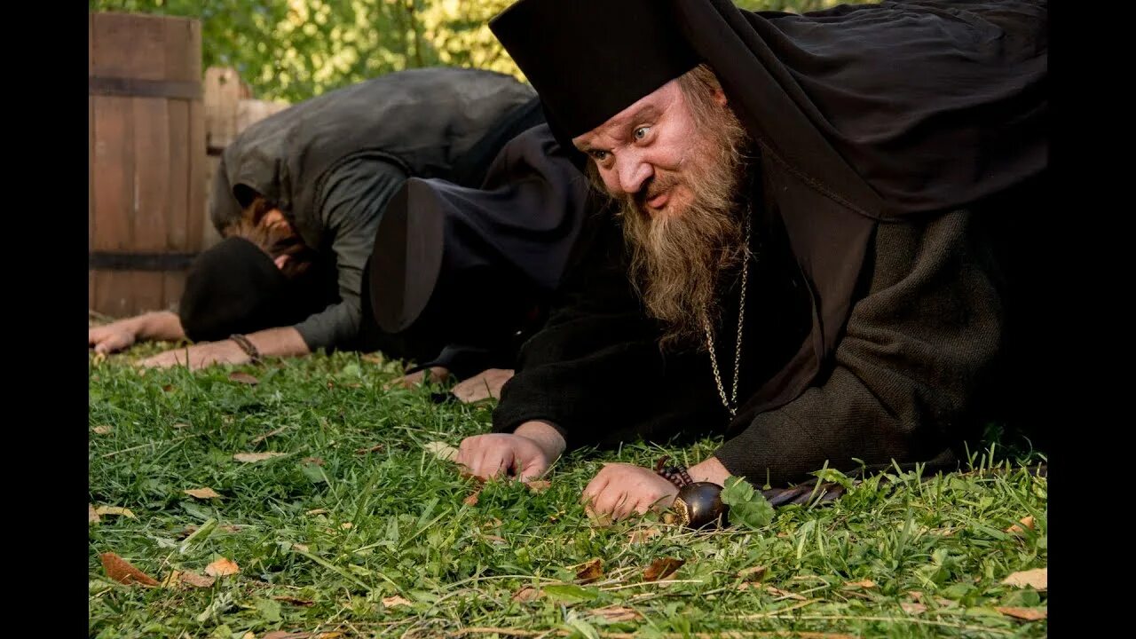 Монах фильм 1972. Васильева ушла в монастырь. Сын ушел в монастырь. Екатерина васильева монахиня. Сергей стеблов артист.