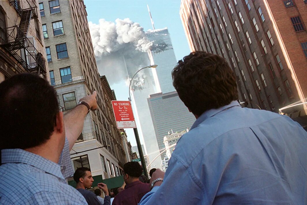 11 сентября совершили сша. Башни-близнецы 11 сентября 2001. башни втц 11 сентября 2001. втц нью-йорк 2001.