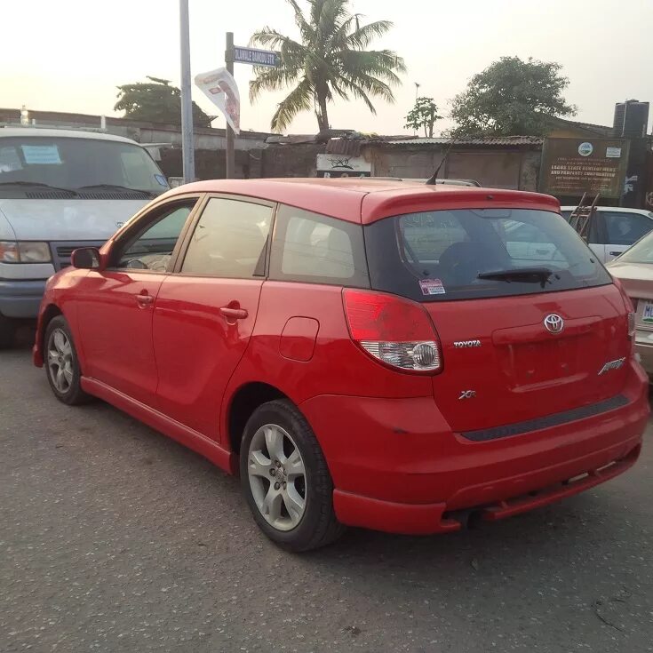 Тойота матрикс 2004. Тойота матрикс xr. Тойота матрикс 2004. Тойота матрикс 2004. 2005 toyota matrix · sport wagon 4d.