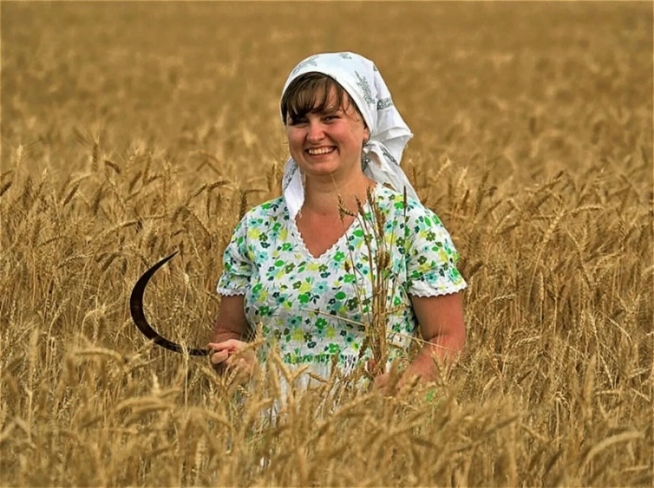 Деревенские женщины. Женщина в деревне. Женщины в колхозе. Женщина в селе. Сельский смех
