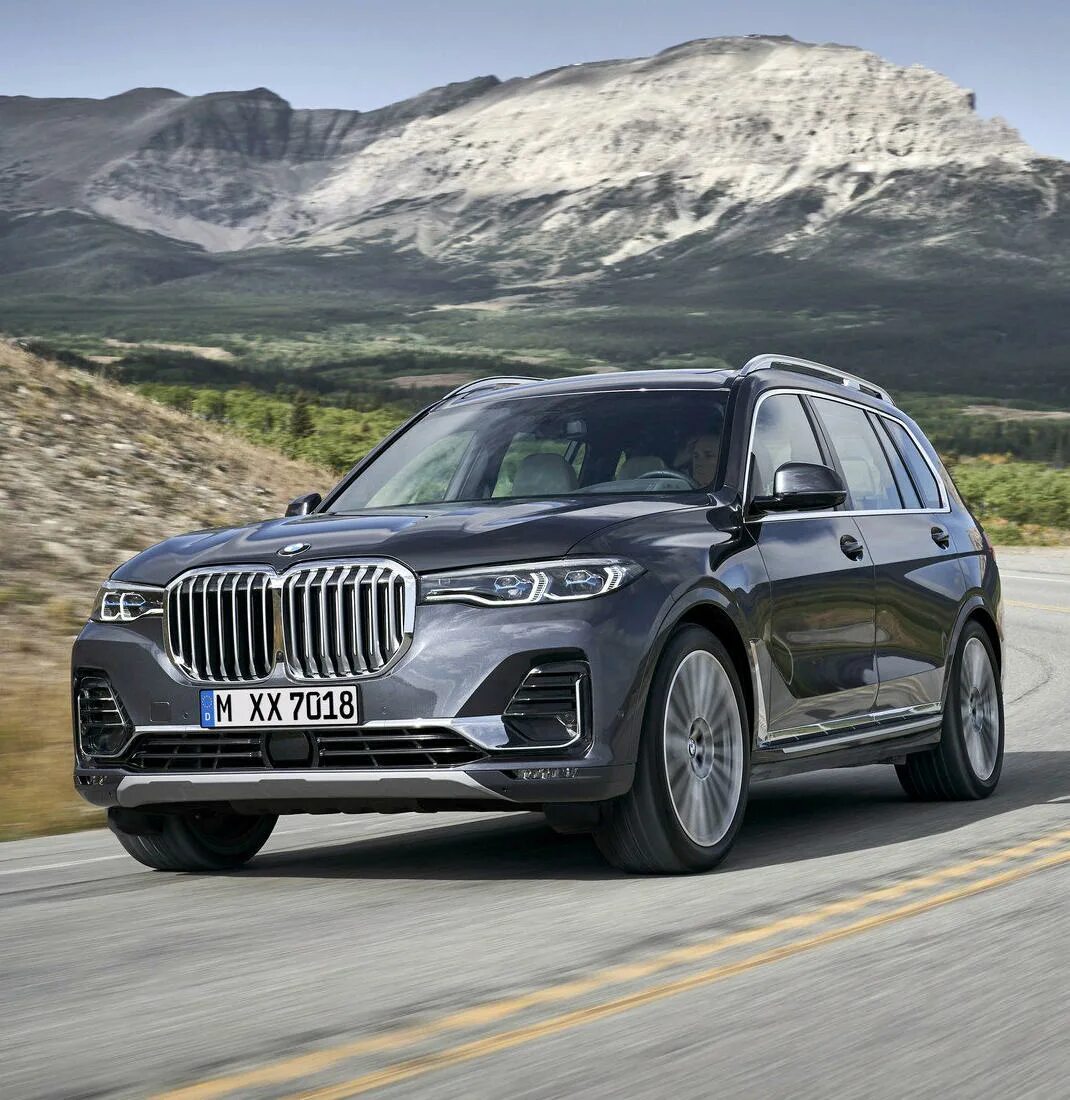 Х 7 10х 25. Новый BMW x7 2022. БМВ x7 2022. БМВ x7 2019. БМВ x7 2018.