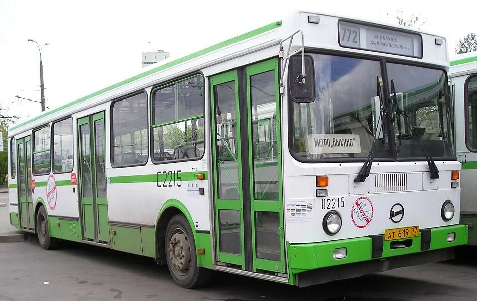 439 фото автобуса. Автобус 2л кронштадт. 175 автобус кронштадт. Зинченко автобусный парк 2. Автобус 2л кронштадт.