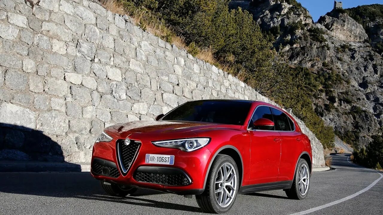 Alfa romeo паркетник. Alfa romeo кроссовер stelvio. Альфа ромео джип. Alfa romeo stelvio 2022. Alfa romeo stelvio 2022.