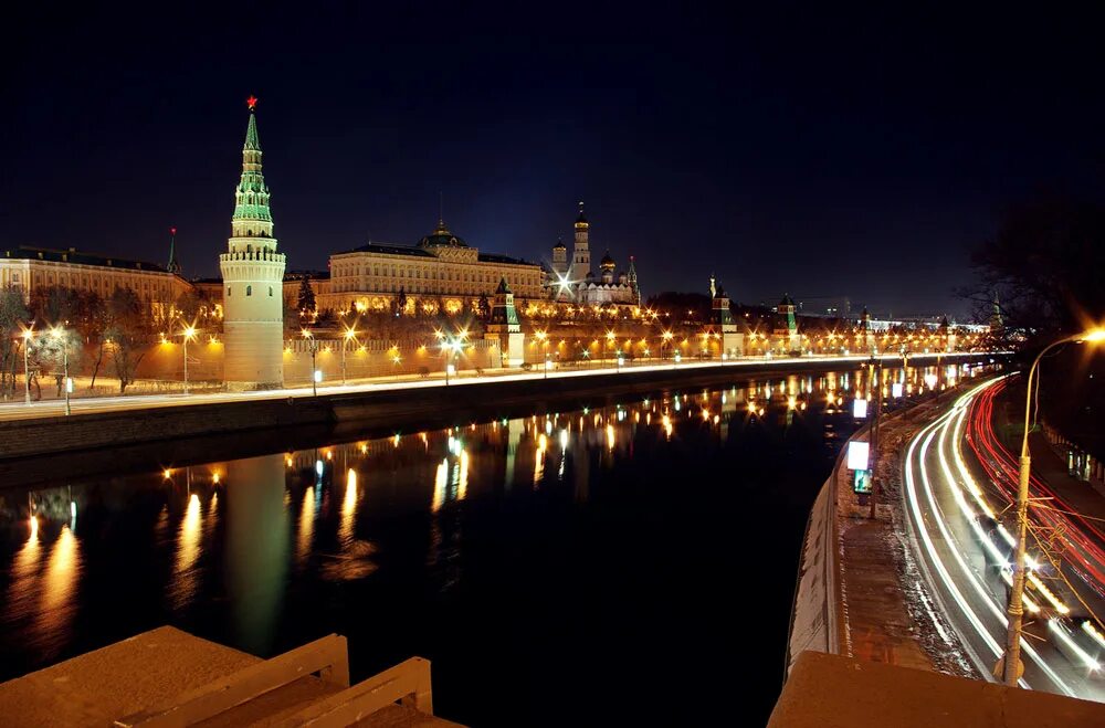 Ни москва. Подсветка Кремля Москва. Подсветка Московского Кремля. Архитектурная подсветка Кремль. Кремль ночью подсветка.