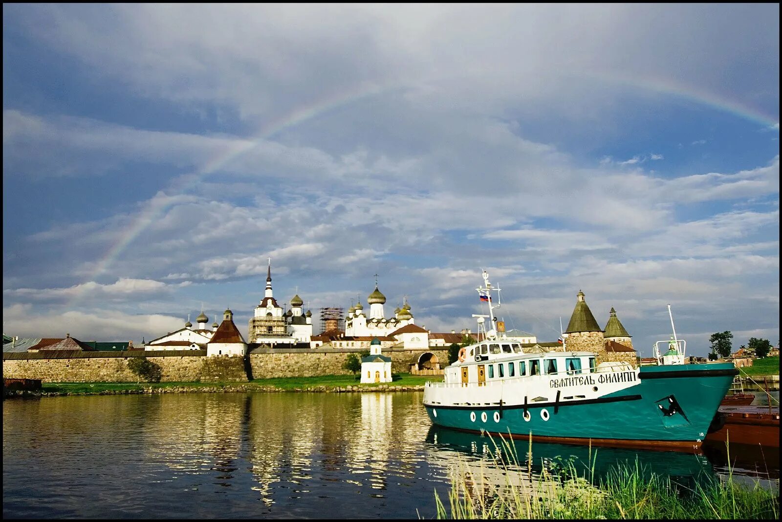 Соловецкий монастырь вид с моря. Бражников Соловецкие острова. Назарьин Соловецкие острова. Соловецкие острова достопримечательности