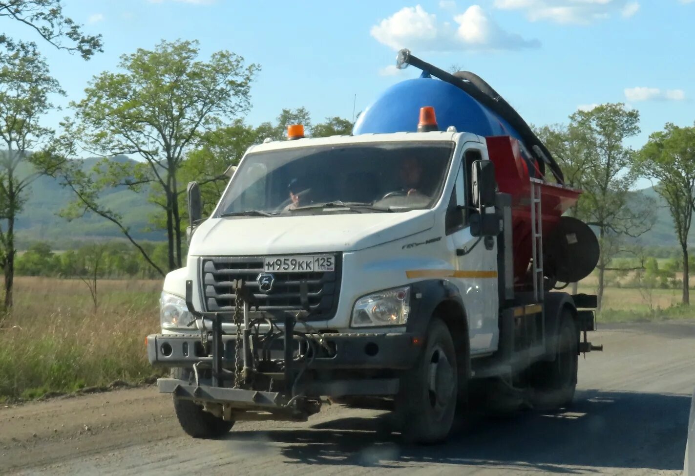 Ассенизатор некст. Газон Некст бензовоз. Газон next КДМ. МДК газон Некст. КДМ ГАЗ next.