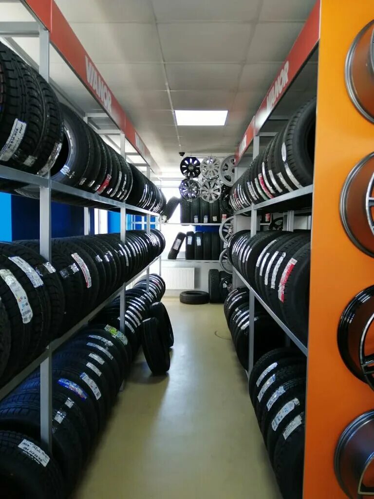 Шины и диски vianor. Вианор калининград. Шинный магазин вианор. Vianor шины. Барнаул вианор попова.