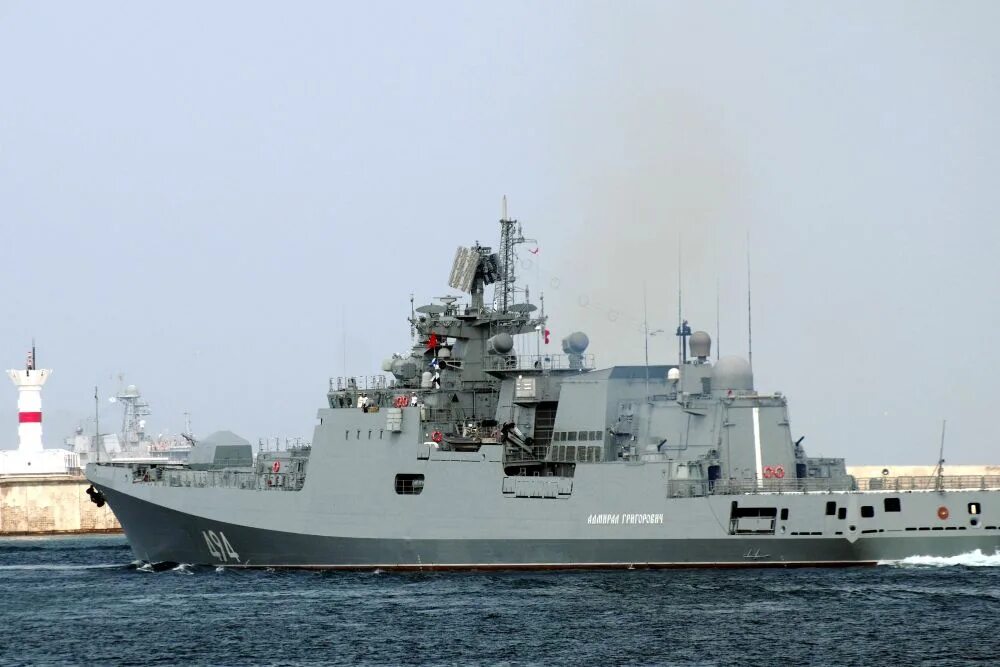 Адмирал григорович корабль. Фрегат 11356 адмирал эссен. Адмирал григорович сторожевой корабль. Адмирал григорович сторожевой корабль. Адмирал григорович корабль.