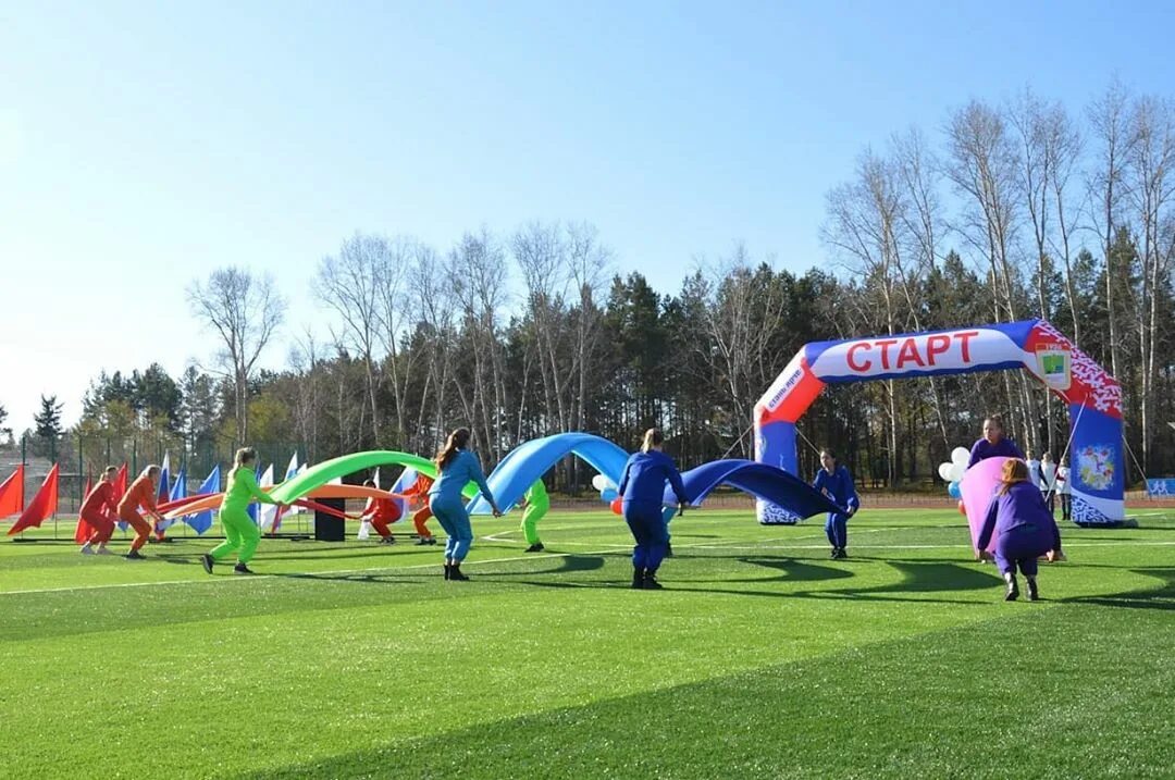 Погода ивановка ивановский. Ивановка Амурская область. Село Ивановка Амурская область. Амурская область Ивановка район парк. Стадион с Ивановка Амурской области.