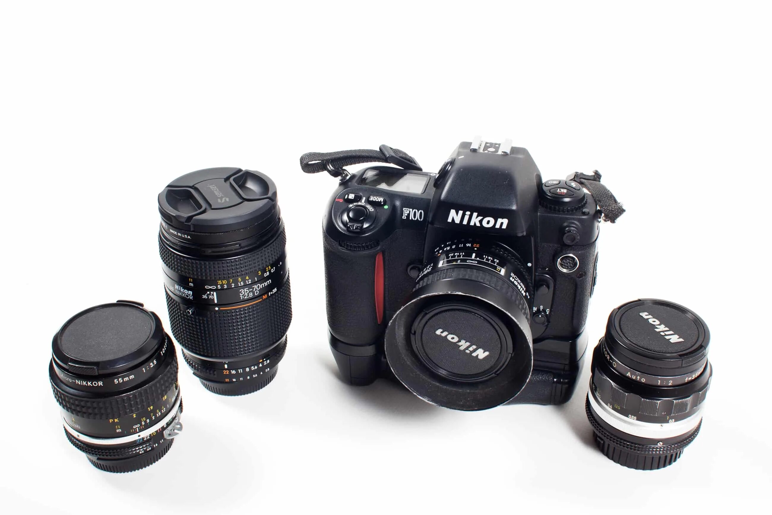 Nikon f 100. Коробка nikon f100. nikon f100 поддержка vr.