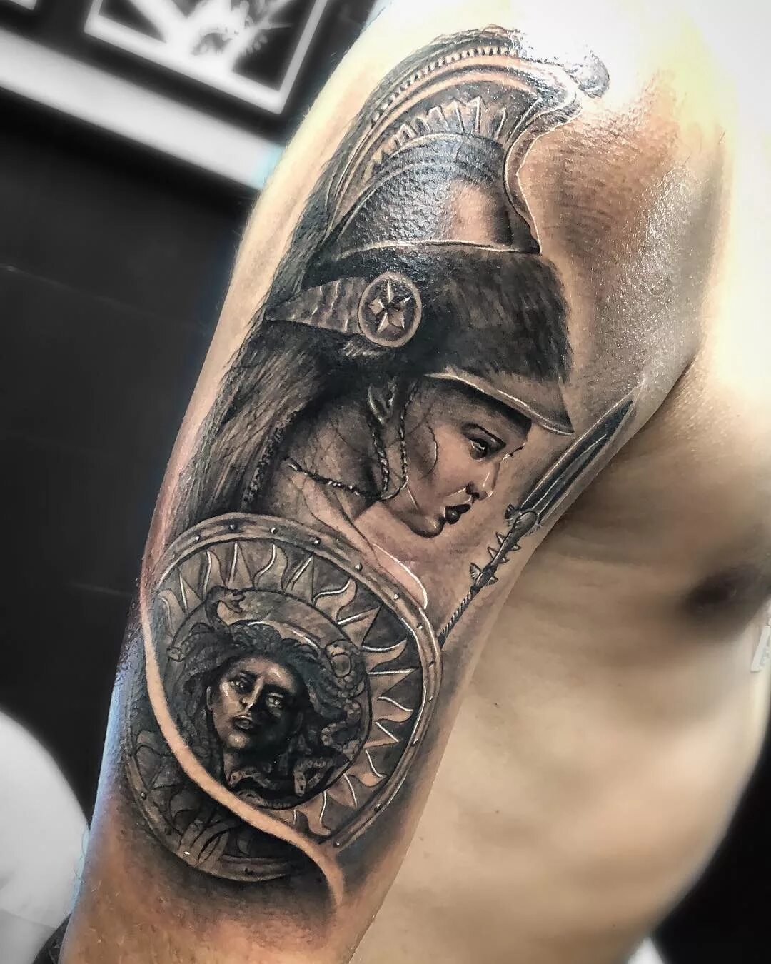 Афина паллада богиня тату. Тату афины. Татуировка афина паллада. Афина богиня тату эскиз. Афина паллада богиня тату.