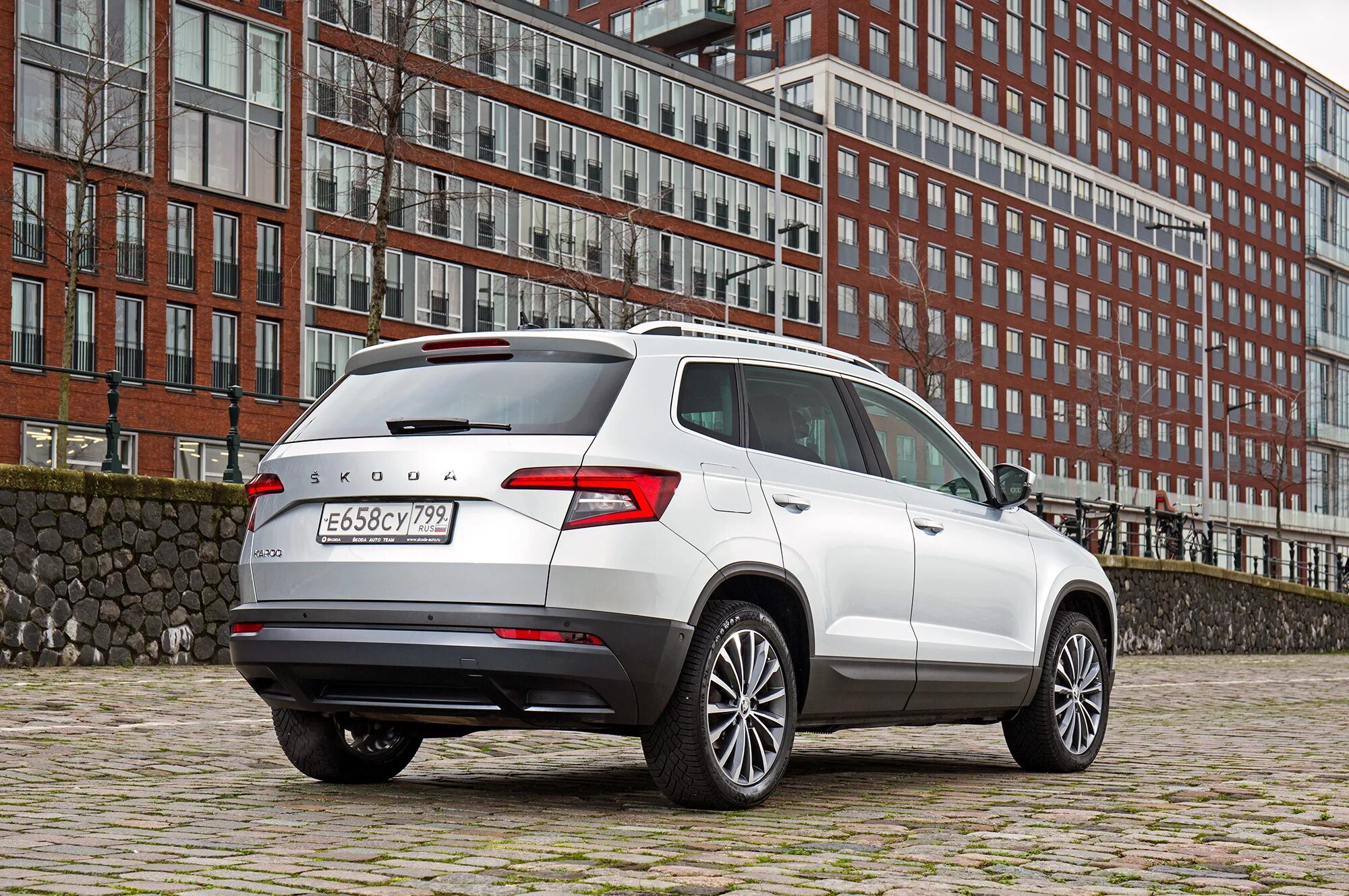 Karoq. Skoda karoq 2025. шкода karoq 2025. кроссовер шкода karoq новый. skoda karoq 2025.