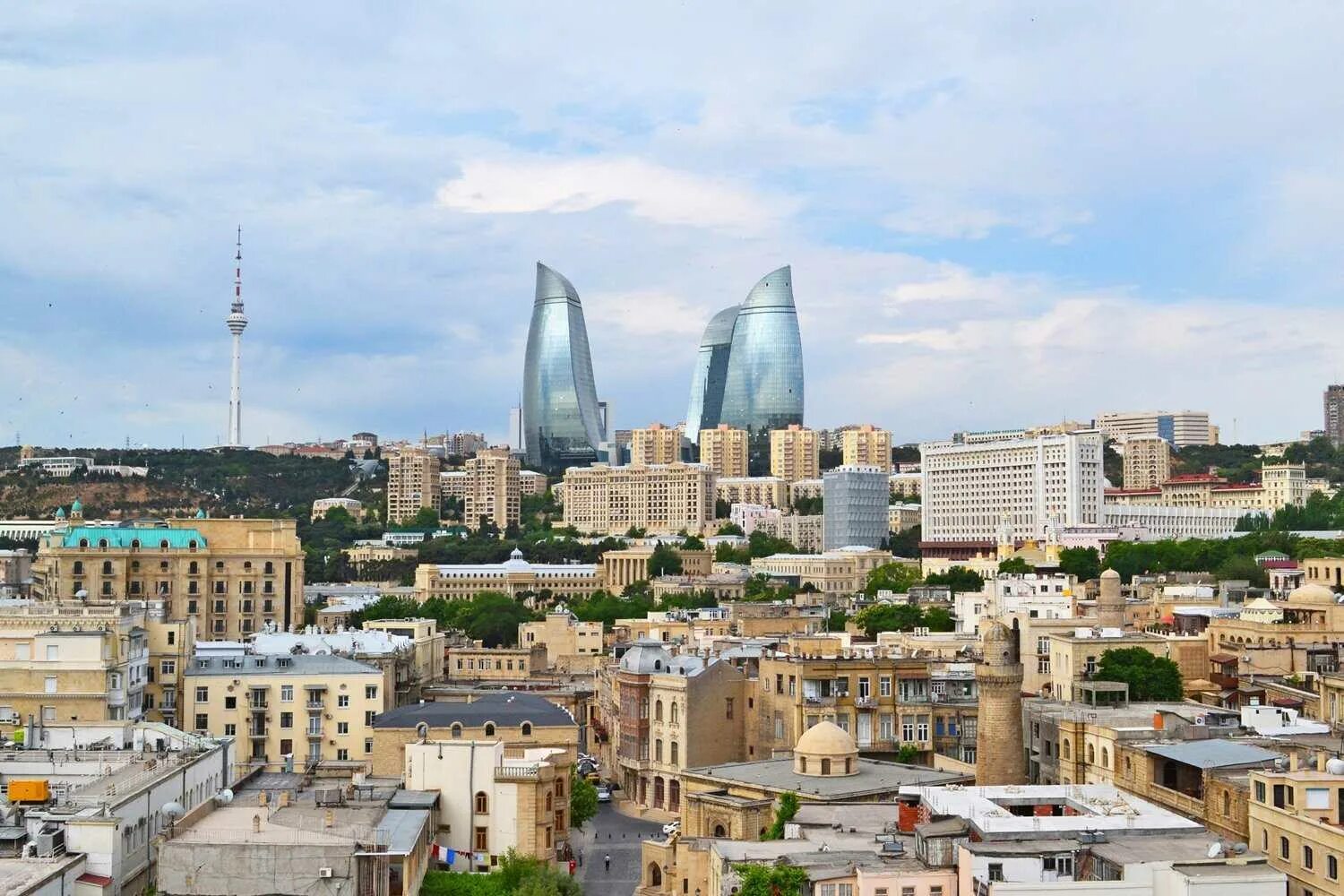 Баку какое государство. Баку столица Азербайджана. Азейбарджан столица. Азейбарджан Баку. Азербайджан, Баку, Ичери-Шехер.