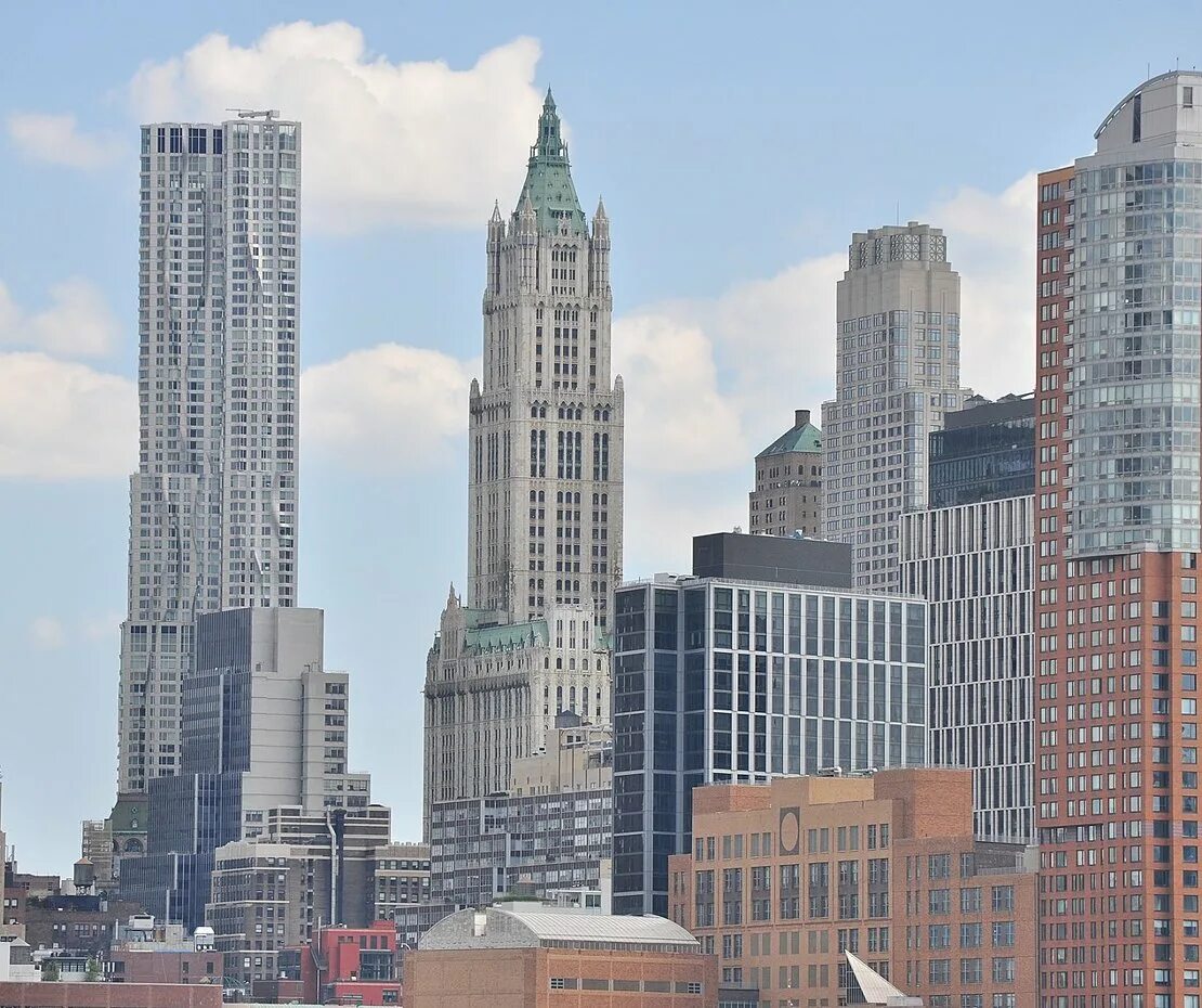 Вулворт билдинг. Небоскреб вулворт-билдинг. woolworth building нью-йорк. небоскреб вулворт в нью-йорке. здание фирмы вулворт в нью-йорке.