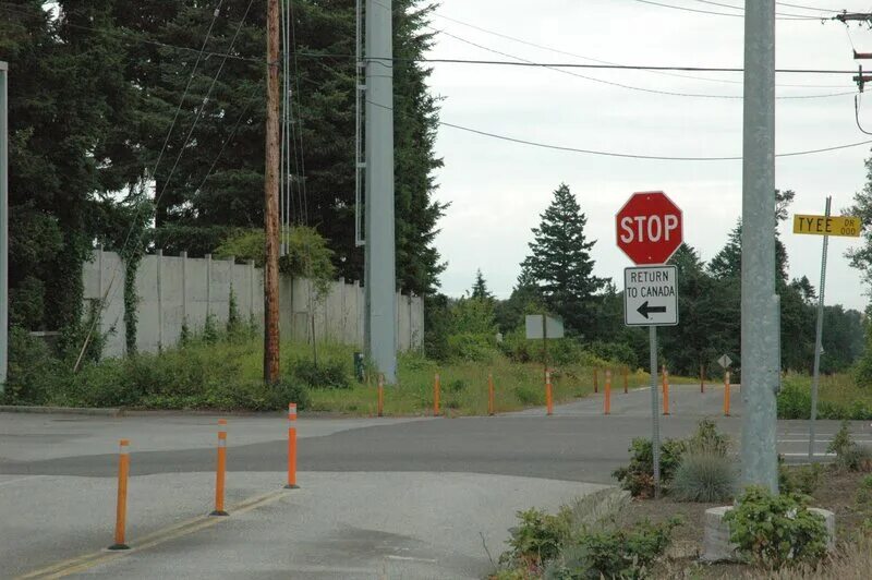 Кнопки с маркировкой stop. Стикер work. Lm две кнопки. Return stop. Кнопка с толкателем в отв.