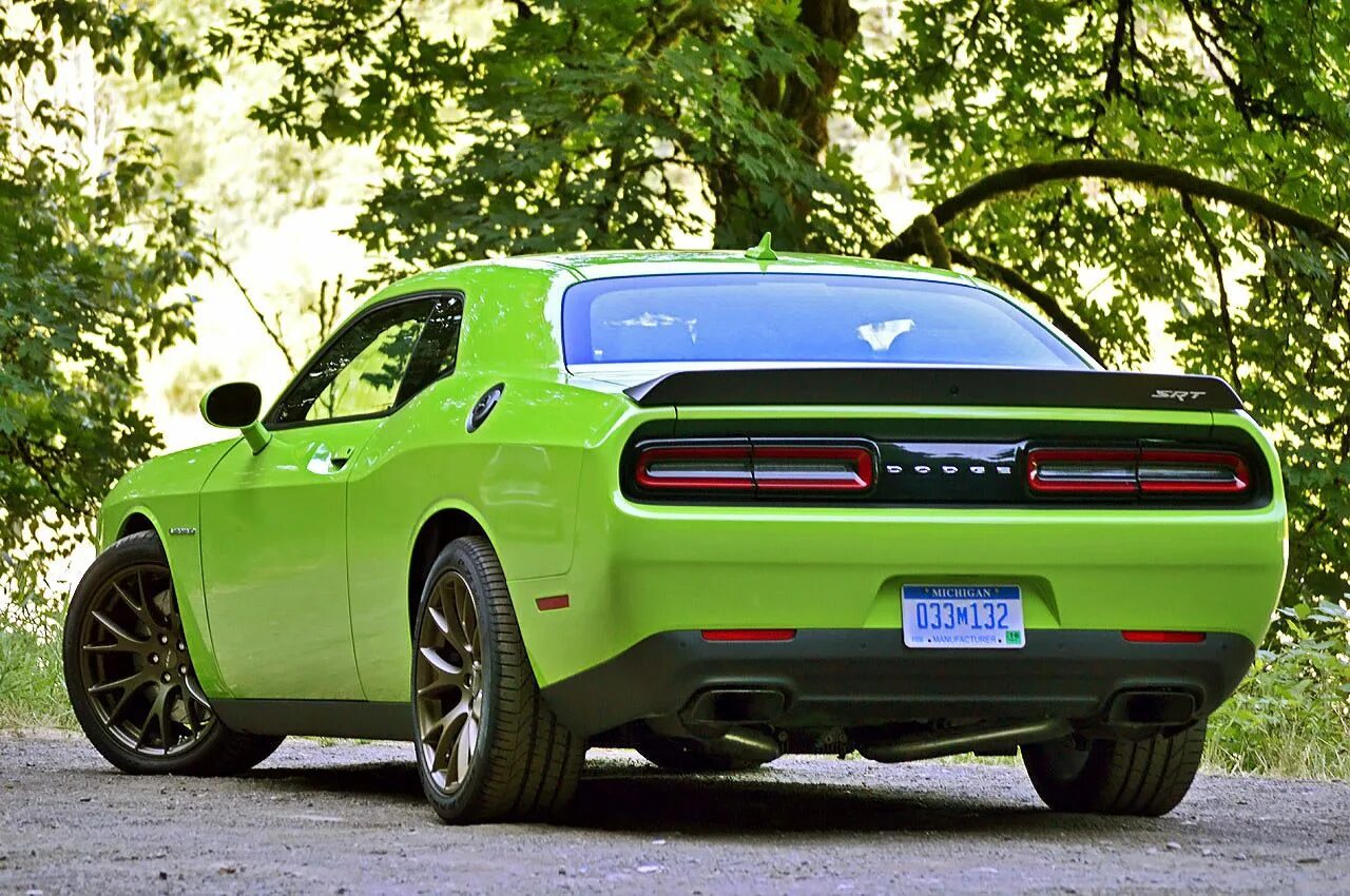 Челленджер хелкат. Dodge Challenger srt Hellcat 2015. Додж Челленджер Хелкат. Dodge Challenger srt 2015. Dodge Challenger srt Hellcat.