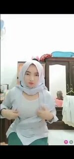 Hijaber Lonely At Home 