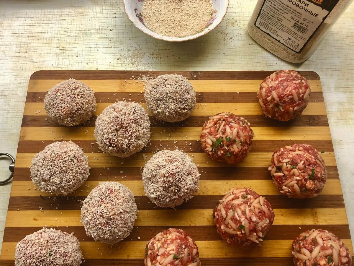 Ежики из фарша и риса в духовке. Мясные ежики. тефтели ежики. ежики с рисом. мясные ёжики с рисом.