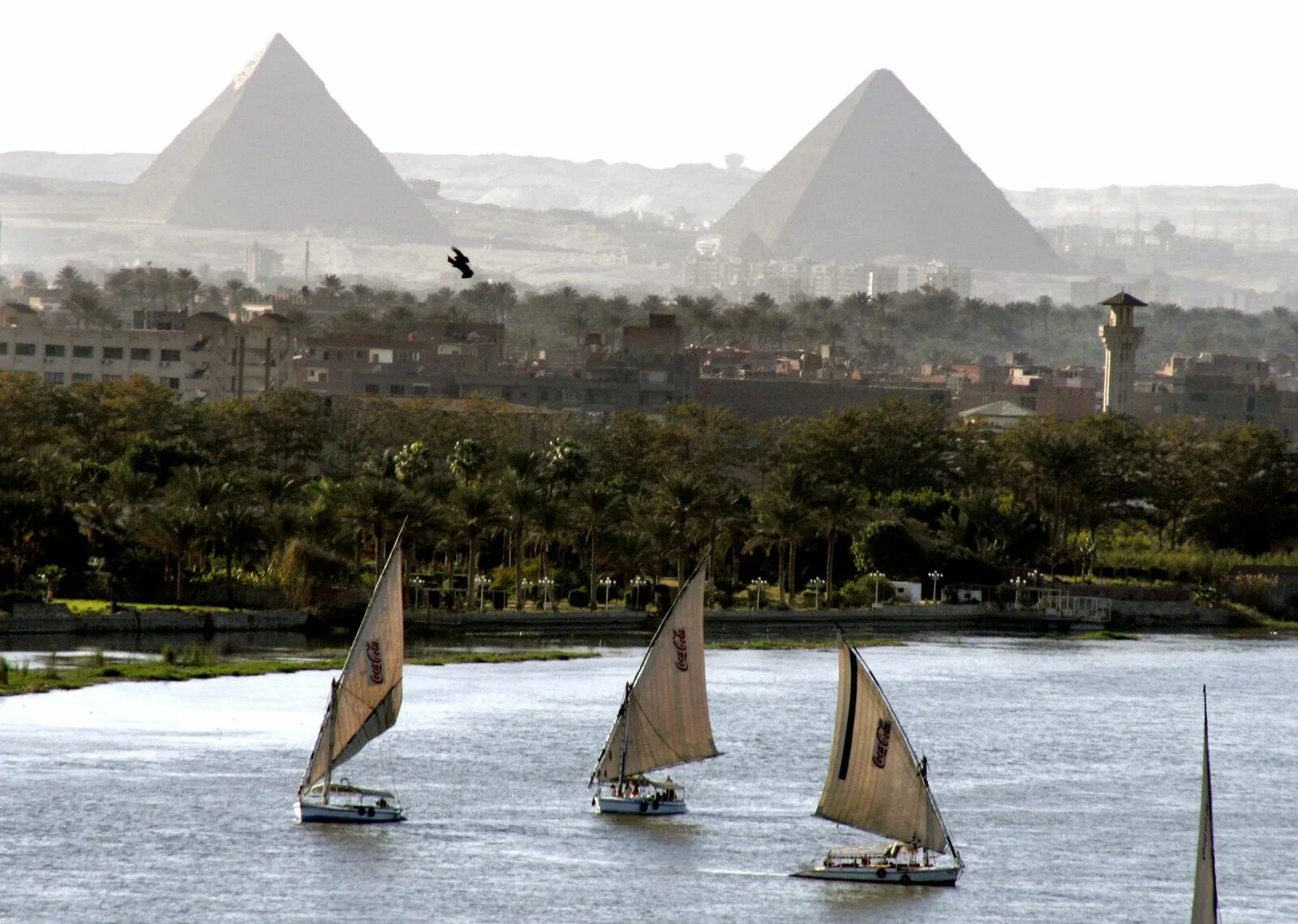 Пирамиды на ниле. Каир Египет пирамиды.