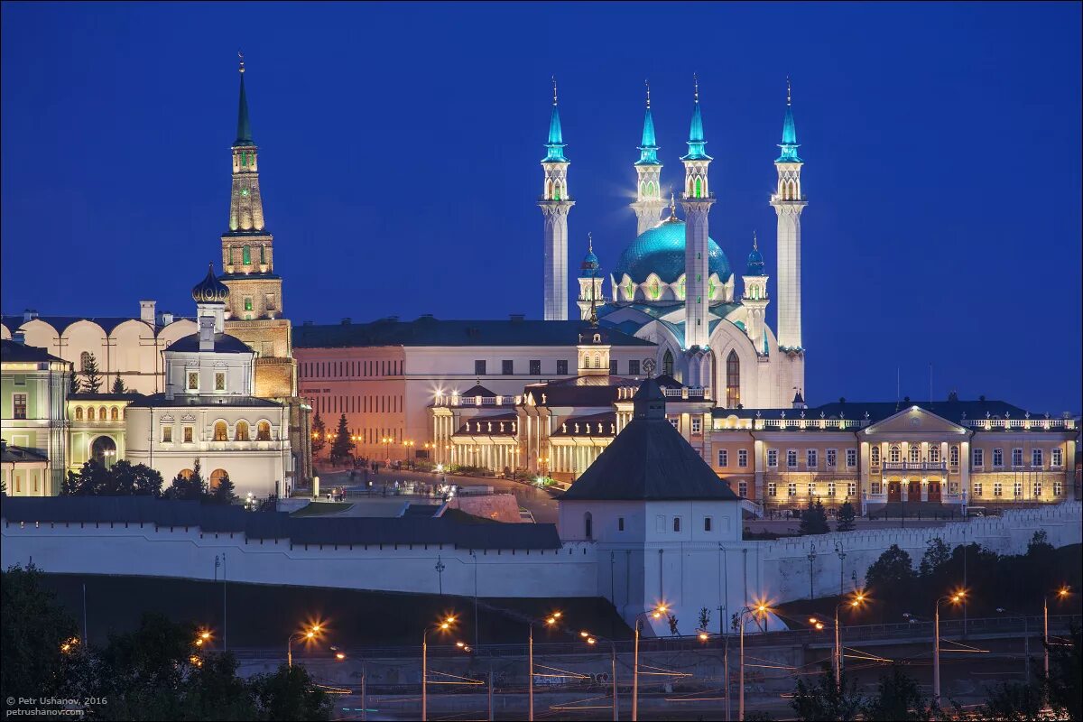 Kremlin казань. Музей заповедник Казанский Кремль. Кремль Казань. Казанский Кремль, кул Шариф, башня Сююмбике. Татарстан Казань Кремль.