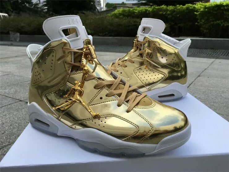 Jordan gold. Jordan 6 Metallic Gold. Air Jordan 6 Retro Metallic. Jordan Metallic Gold. Jordan 6 White Gold.
