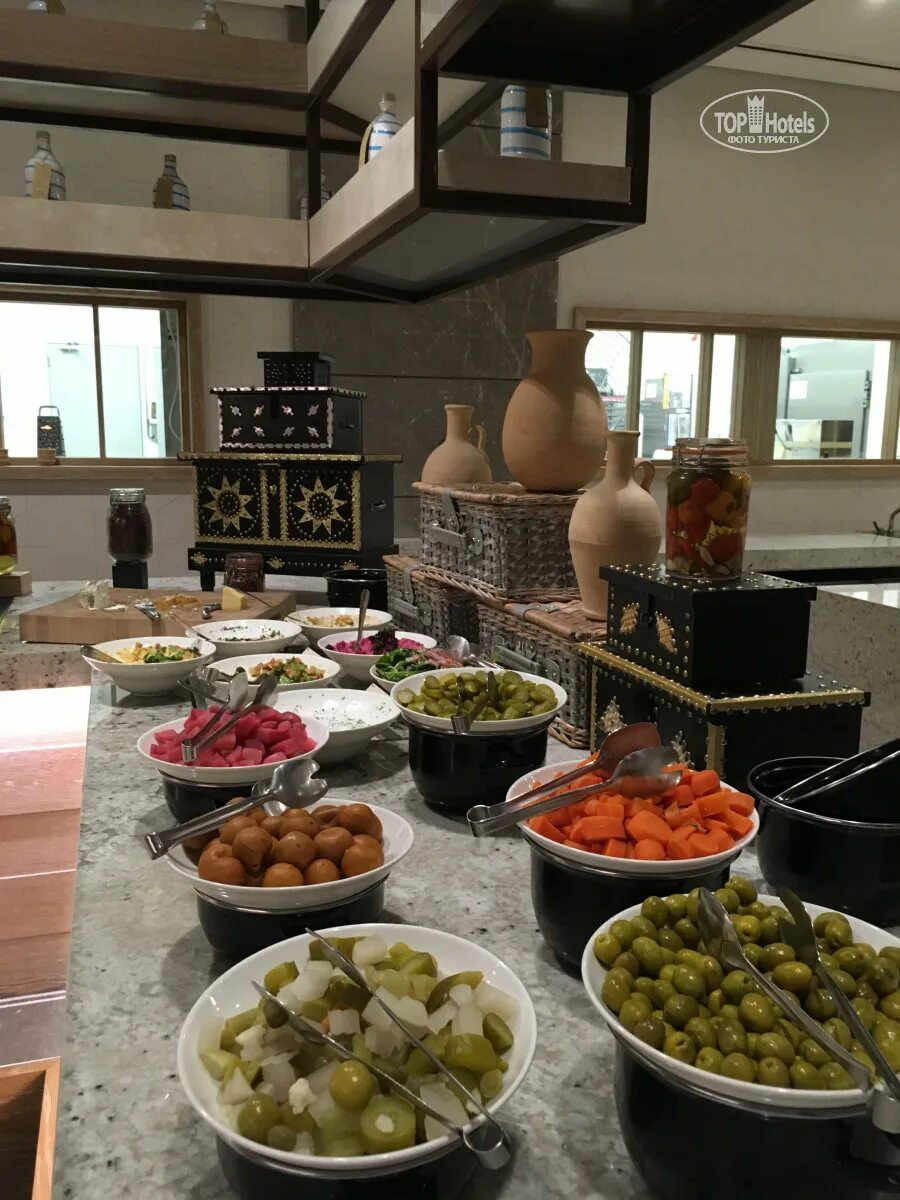 Intercontinental 5 фуджейра. Отель intercontinental fujairah resort 5*. фуджейра интерконтиненталь 5. фуджейра оаэ интерконтиненталь. fairmont fujairah beach resort 5.