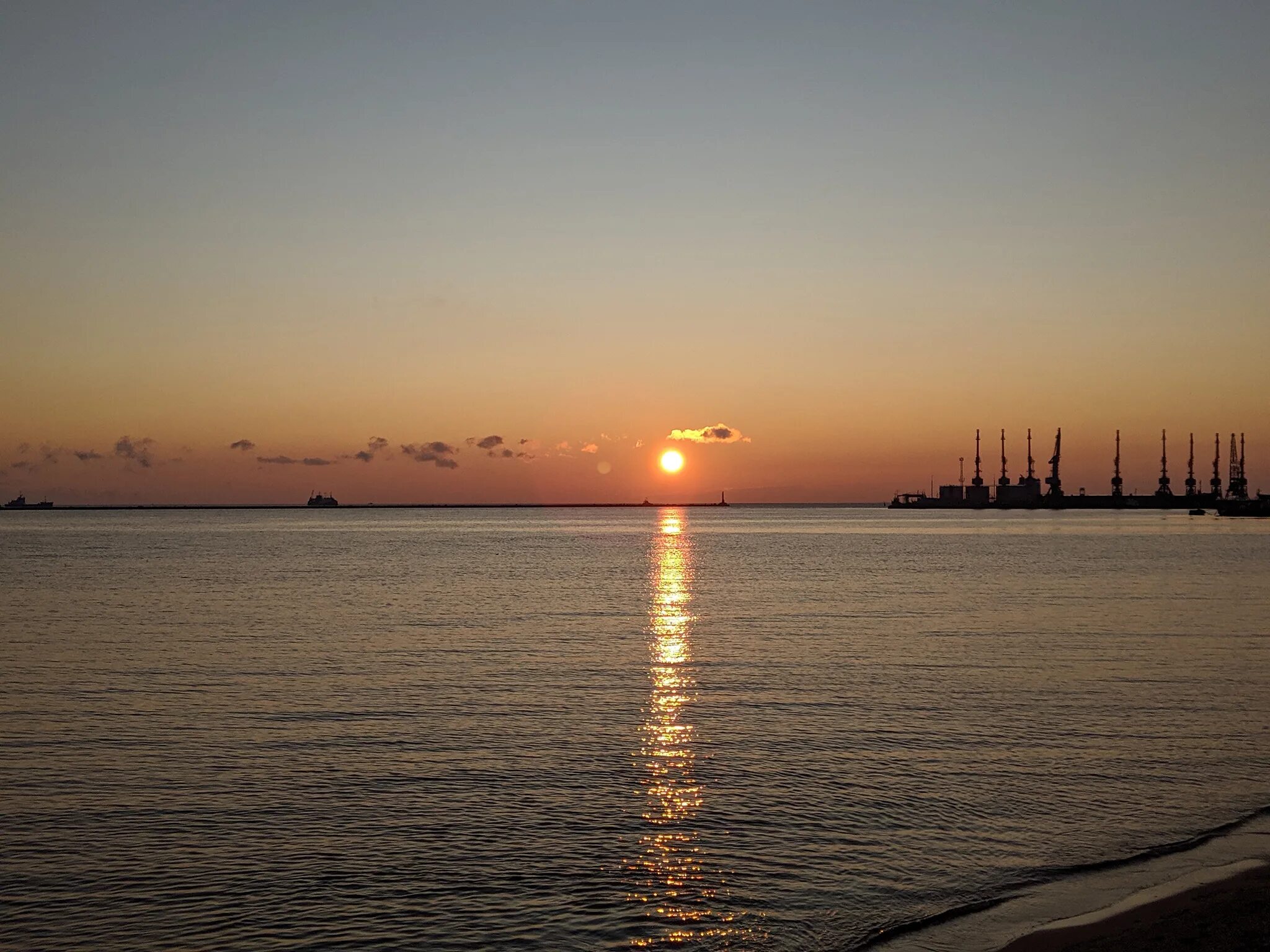 Находится бердянск. Азовское море бердянск закат. бердянск закат.