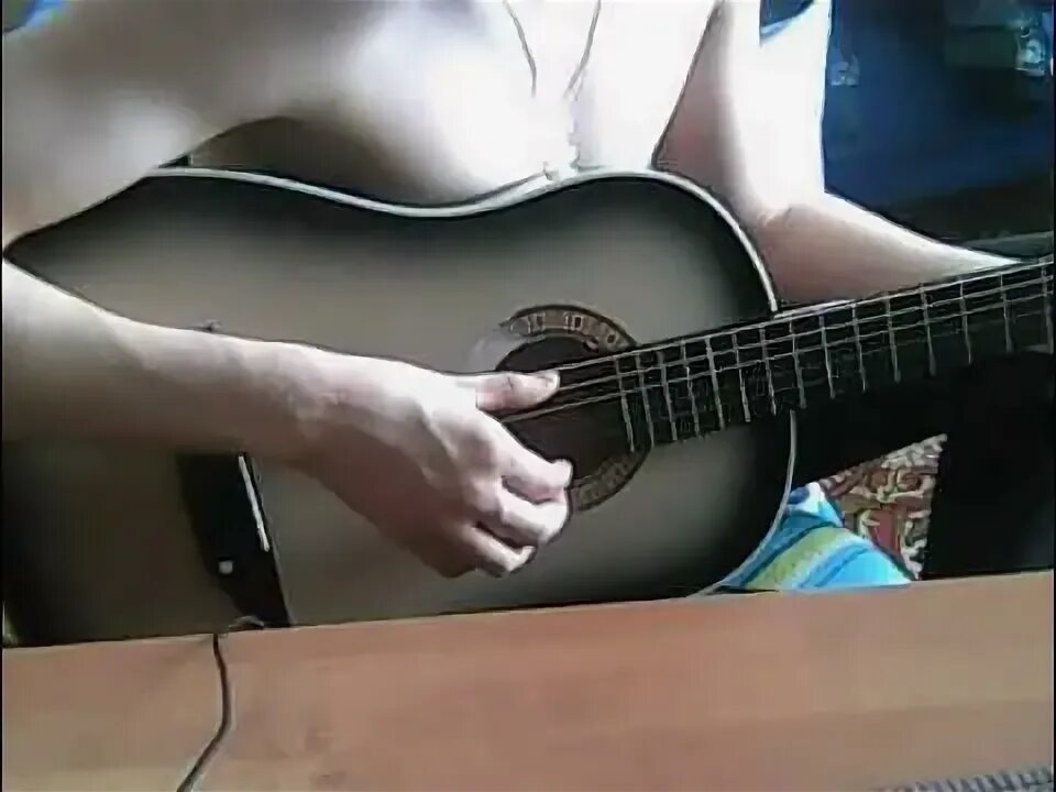 Грустные армейские песни. Песни под гитару автомат. Автомат и гитара. В руках автомат аккорды для гитары. Афганские под гитару.