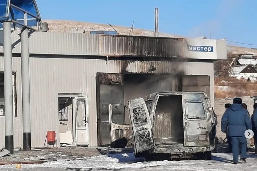 Газ улан удэ. Взрыв в Улан-Удэ. Газозаправочная станция Улан-Удэ. Взрыв газа в Улан-Удэ. Взрыв газового баллона.