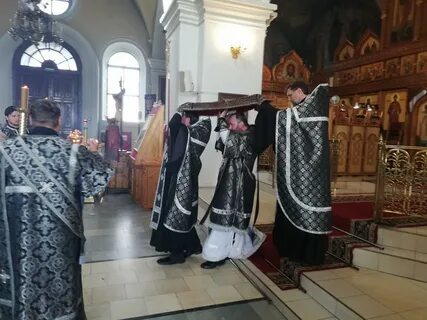 Сколько длится вечерняя служба в страстную пятницу