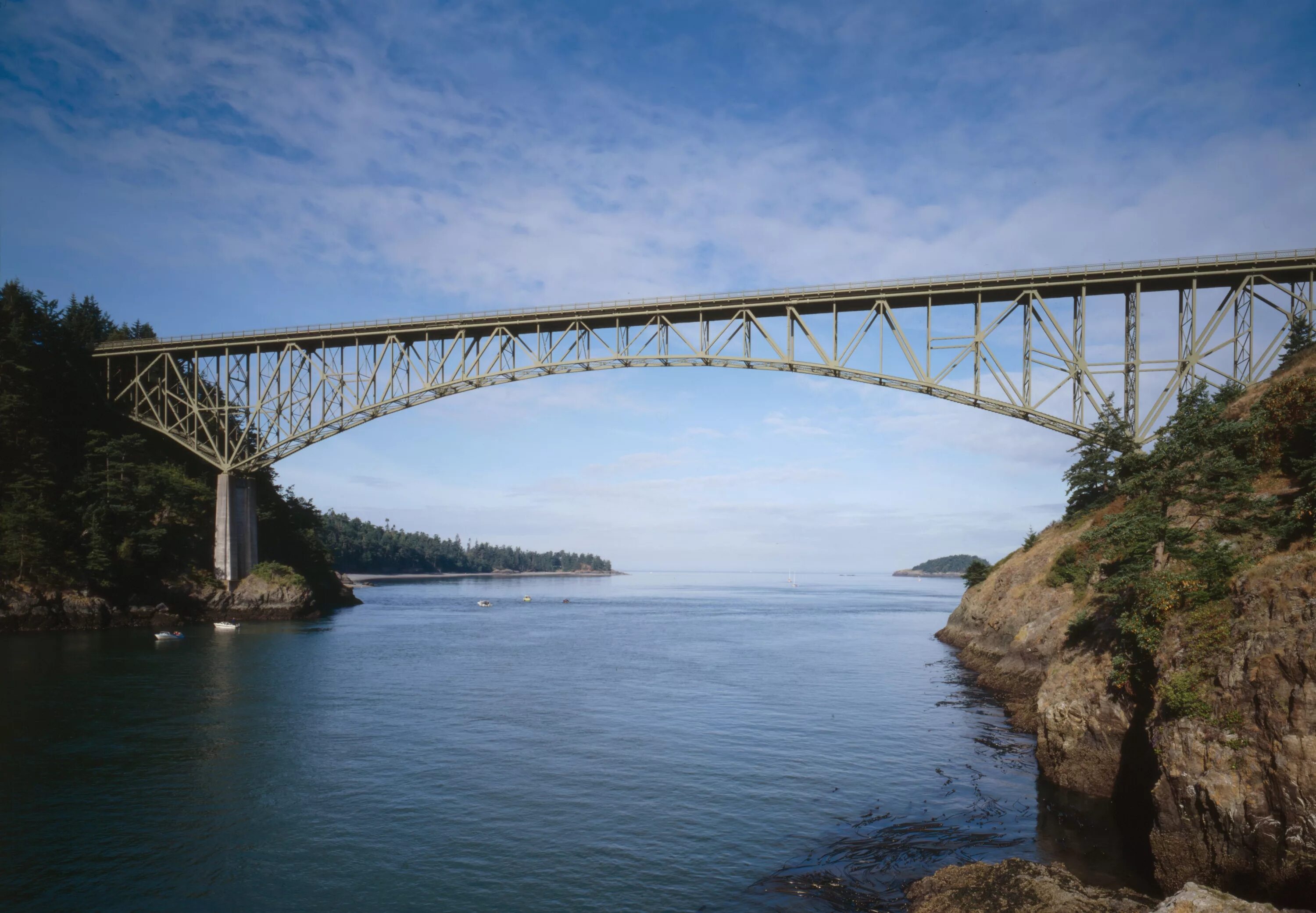 Подошва моста. Deception Pass Bridge мост. Мост Маунт-Плезант. Красивые мосты. МОТС.