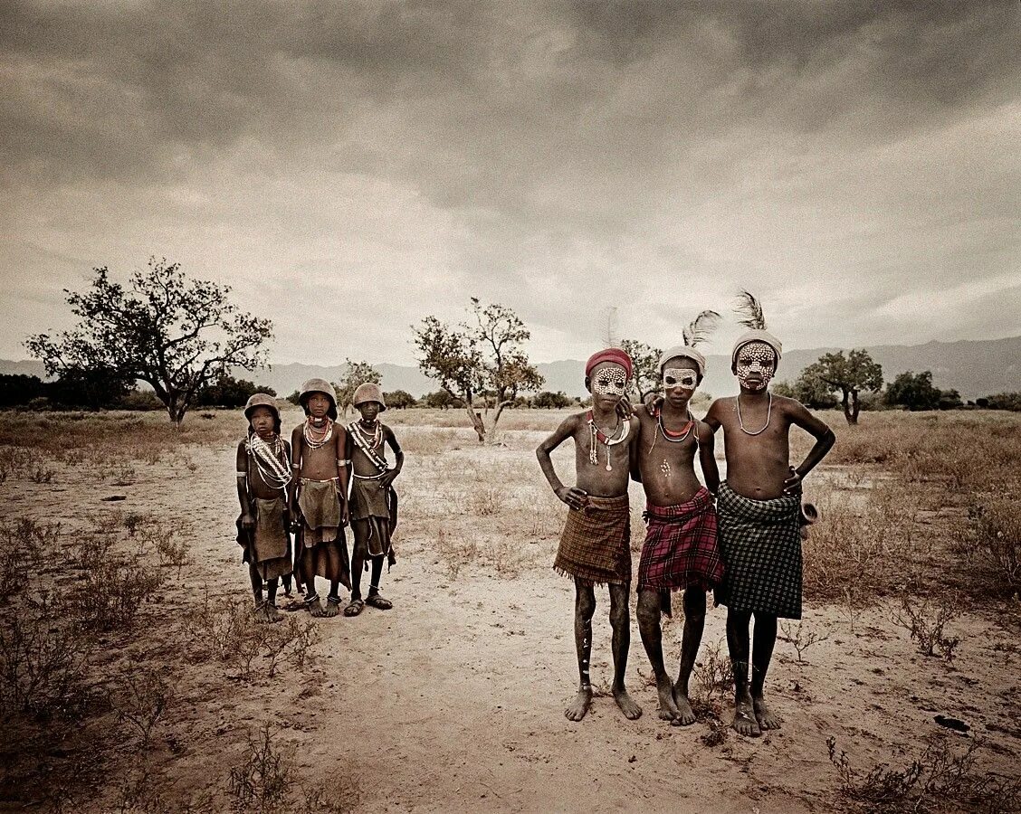 Племя. Мурси, Масаи, бушмены, Химба. Племя Арборе Эфиопия. Африка племя Арборе. Африканская народность водабе. Фотограф Jimmy Nelson..