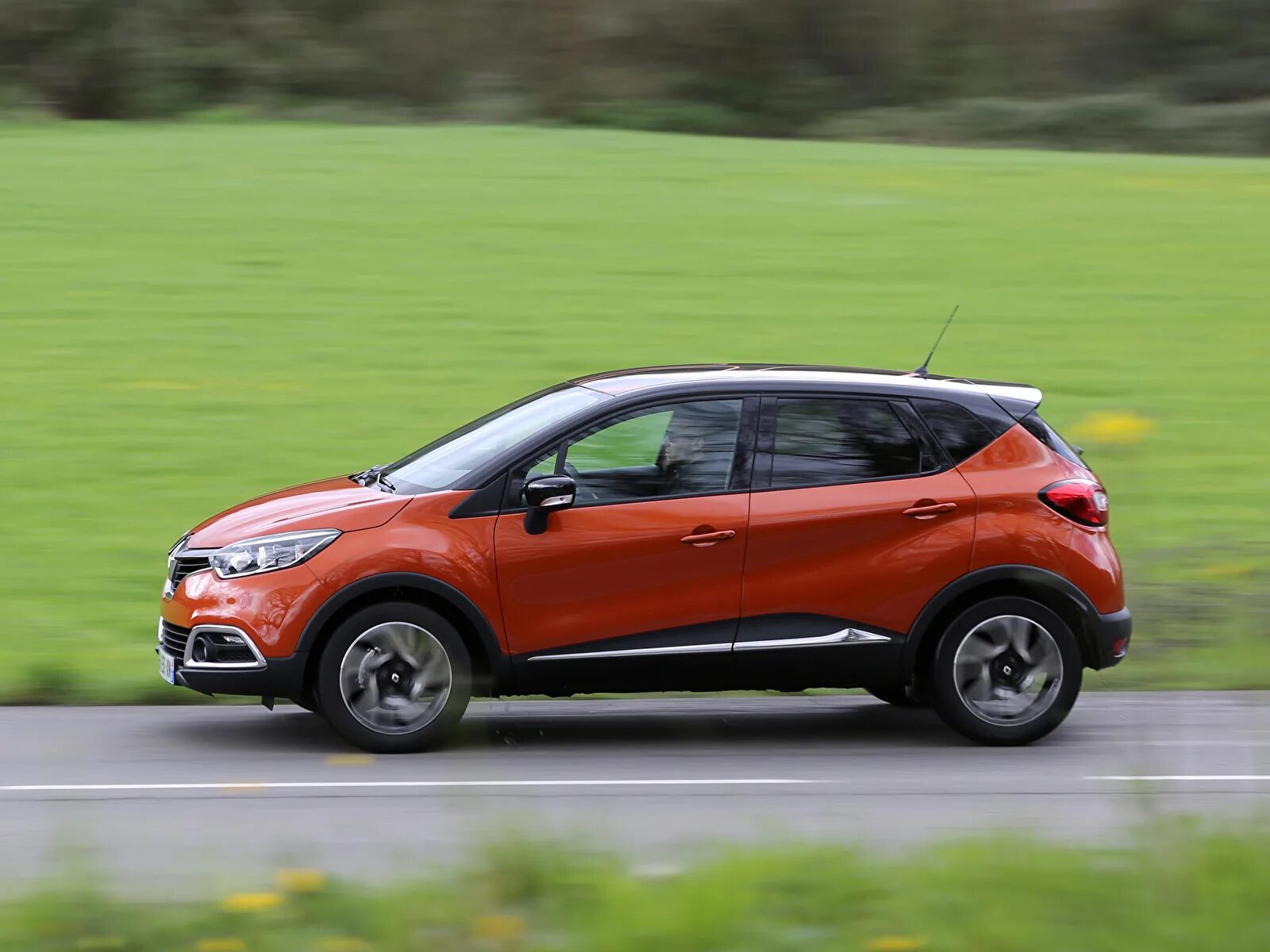 Renault kaptur 1. Рено Каптур. Рено Captur 2013. Рено Каптур 2013. Renault Kaptur 1.5.