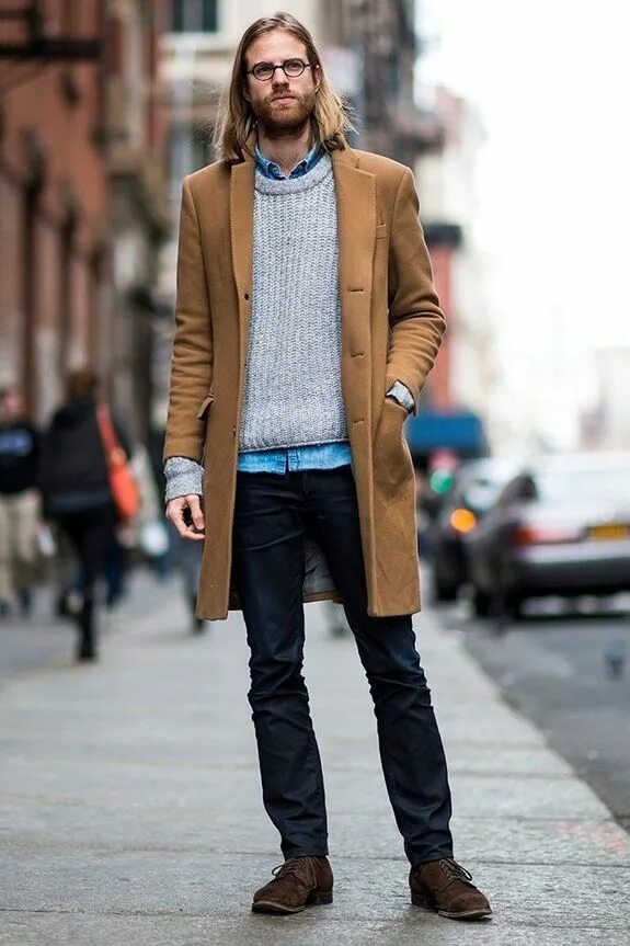 Мужские луки с пальто. Пальто Кэжуал мужское. Уличный стиль мужчины. Ботинки к пальто мужское. Пальто Casual мужское.