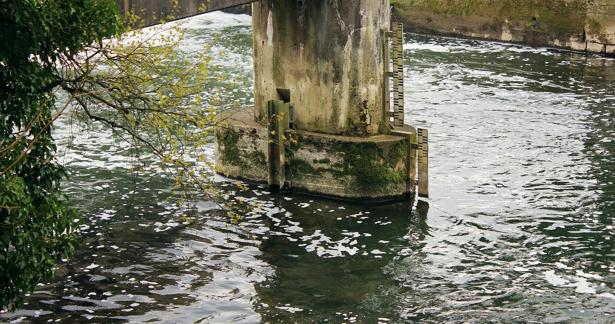 Подъем уровня воды. Низкий уровень воды. Повышение уровня воды в реках. Высокий уровень воды. Как поднять уровень воды