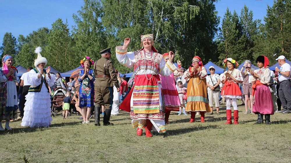 Демарино бажовский фестиваль. Где проходит бажовский фестиваль в 2024 году. Бажовский фестиваль фото. Бажовский фестиваль челябинск. Бажовский фестиваль 2023.