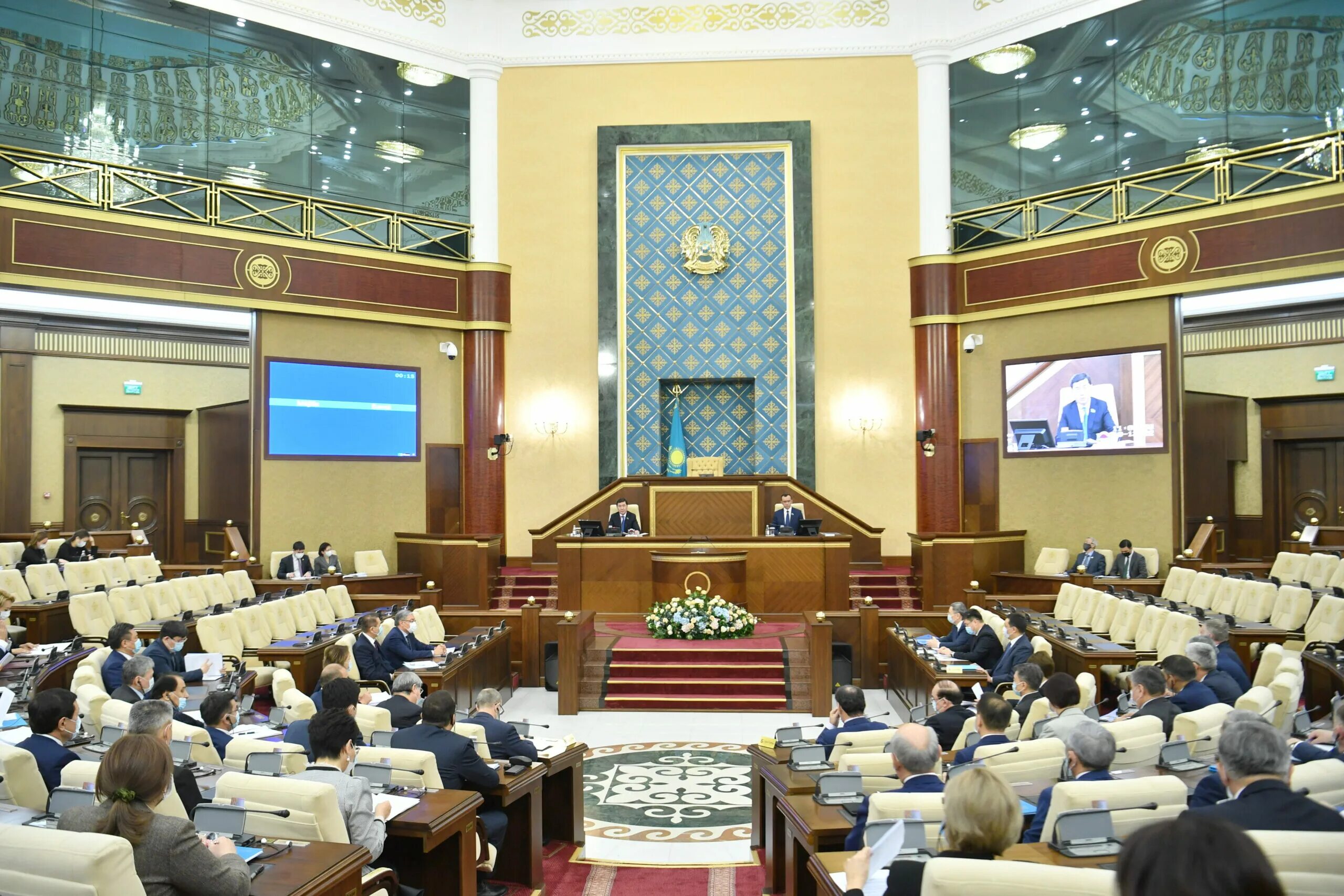 Заседание мажилиса парламента республики казахстан. Совместное заседание палат парламента рк. Здание сенат парламента казахстана. Мажилис парламента казахстана. Мажилис парламента.