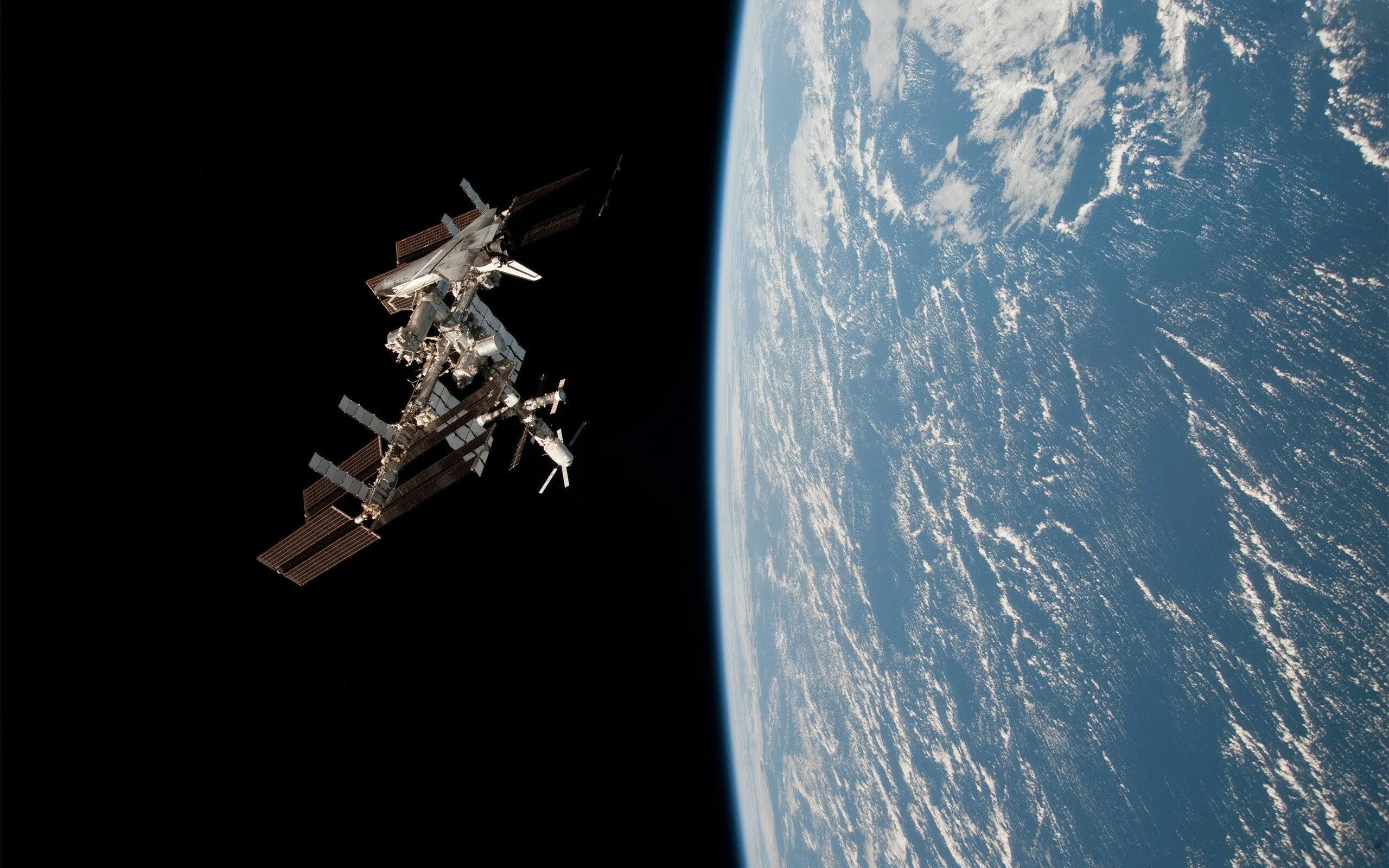 Space orbit. МКС 4к. Космическая станция МКС. ISS 4k.