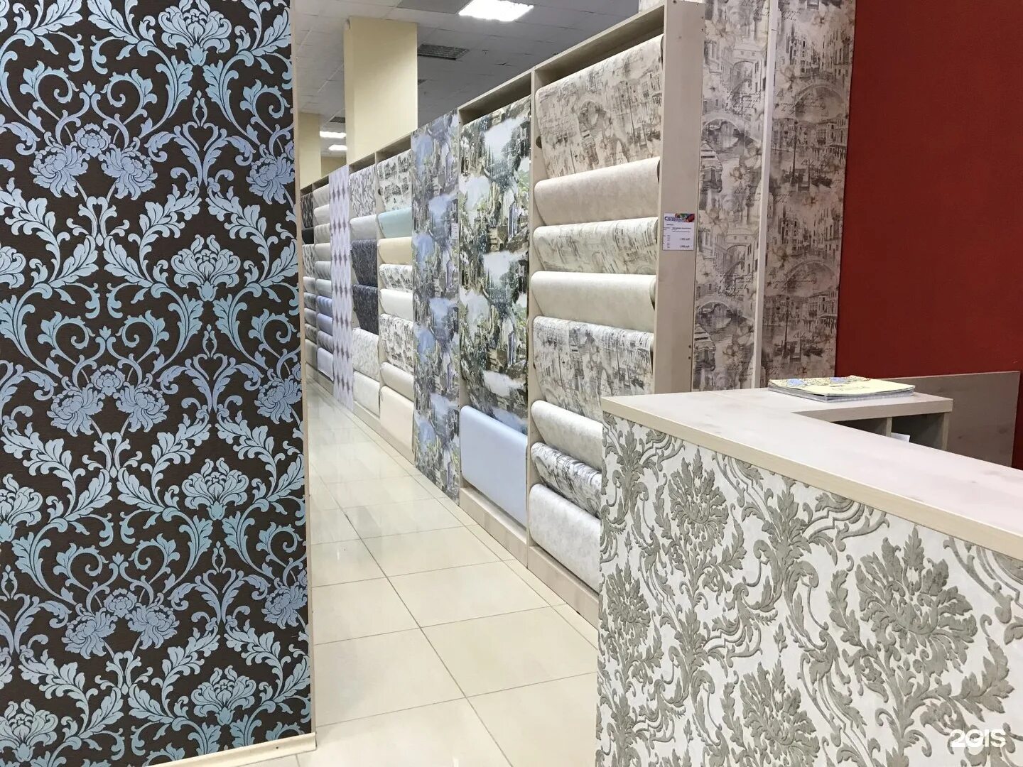 обои в дом. ассортимент обоев для стен. магазин обоев интерьер. современный магазин обоев. мир обоев вавилова 56.