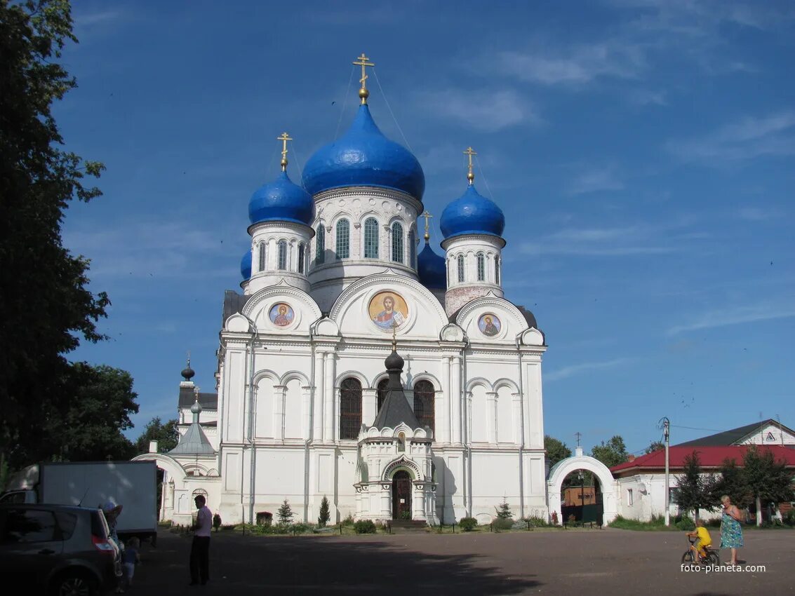 Храм в Рогачево Дмитровский. Храм в селе Рогачево Дмитровского района. Село Рогачево Дмитровский район. Никольский храм Рогачево. Погода в рогачеве в дмитровском районе