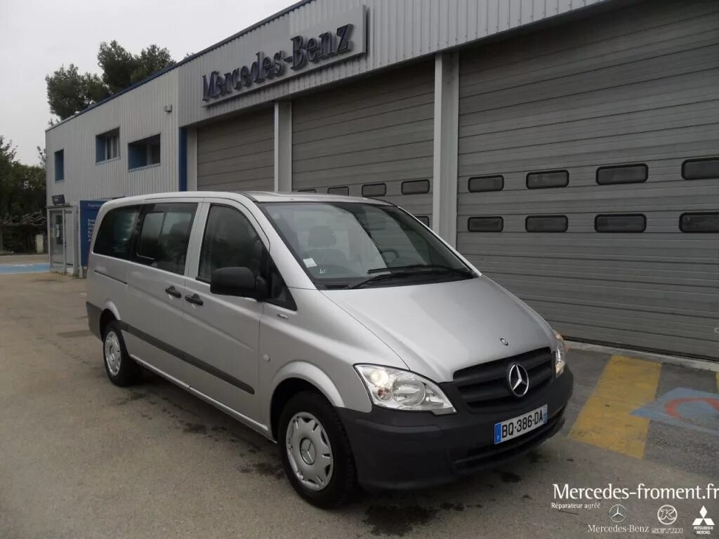 Мерседес вито в крыму купить. Мерседес Вито 113. Mercedes-Benz Vito Combi. Mercedes Vito long Комби. Мерседес Вито 113 4вд.