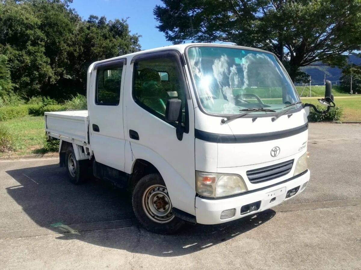 Грузовик тойота приморский край. Toyota Dyna 4wd. Toyota Dyna 4wd двухкабинник. Toyota Dyna ly151. Toyota Dyna 4wd самосвал.