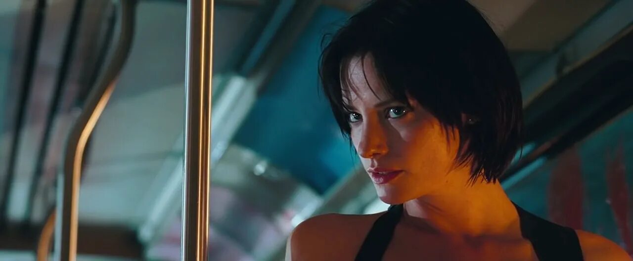 Джил фото. Sienna Guillory screencaps. Bridget Guillory. Фарафонова Наталья Гиллори.